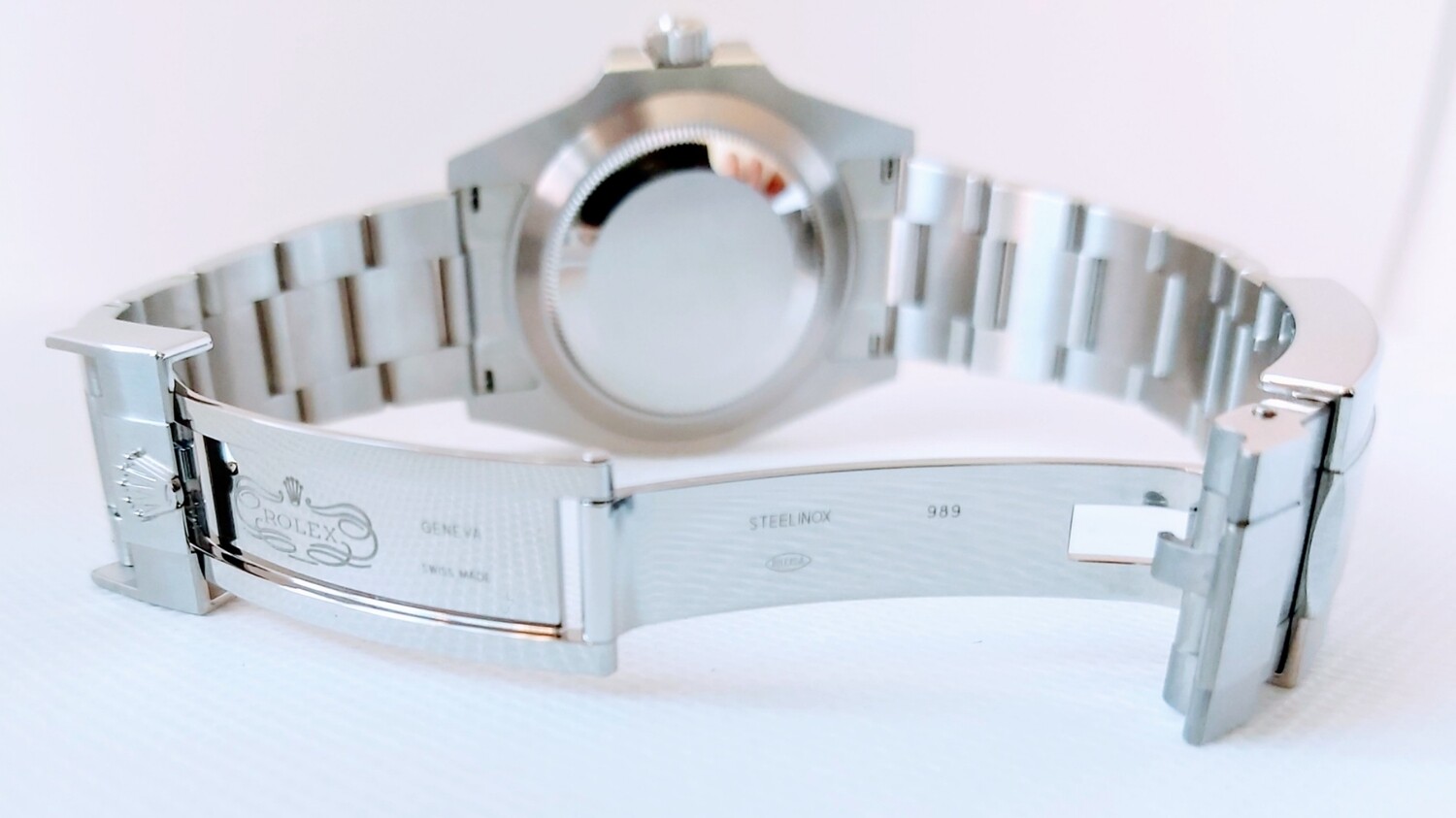 Rolex Submariner 124060 - Unworn 2020 Full Set