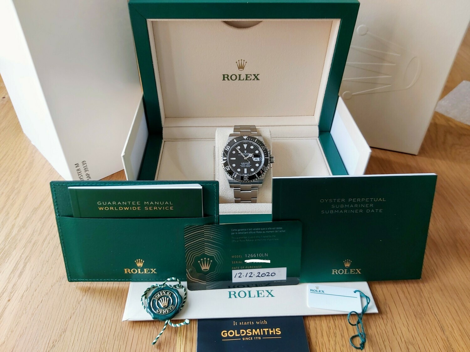 Rolex Submariner 126610LN - Unworn 2020 Full Set