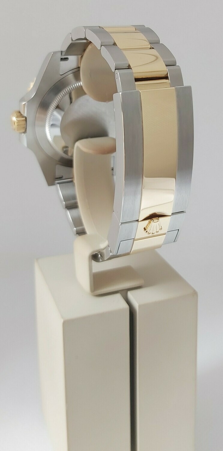 Rolex Submariner 126613LB - Unworn - Full Set