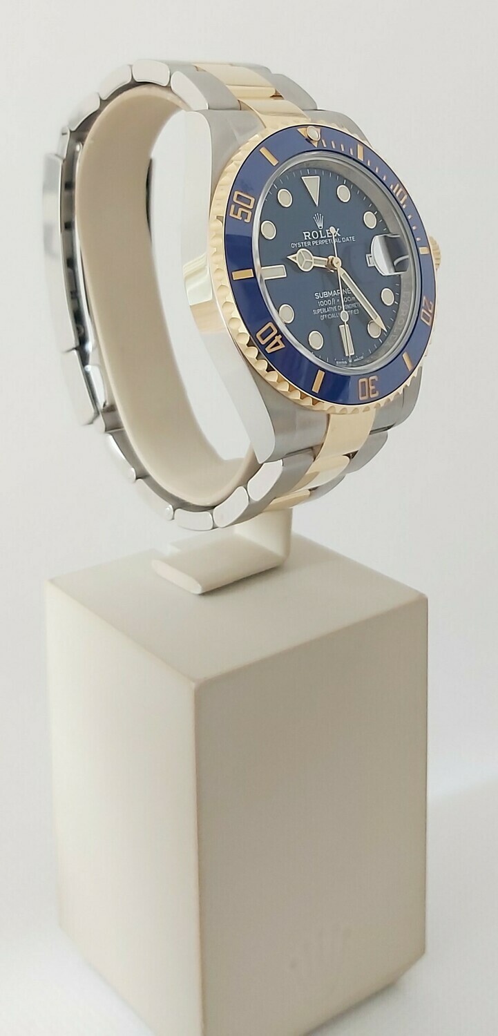 Rolex Submariner 126613LB - Unworn - Full Set