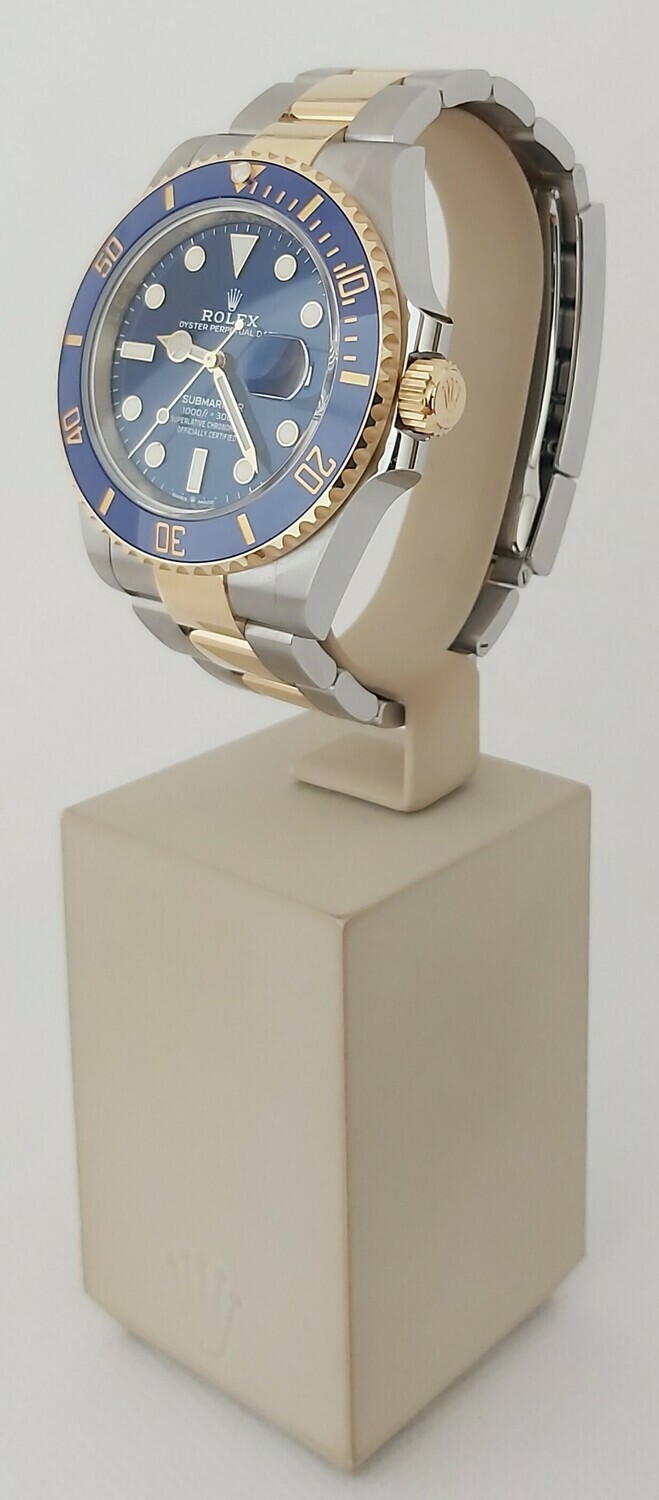 Rolex Submariner 126613LB - Unworn - Full Set