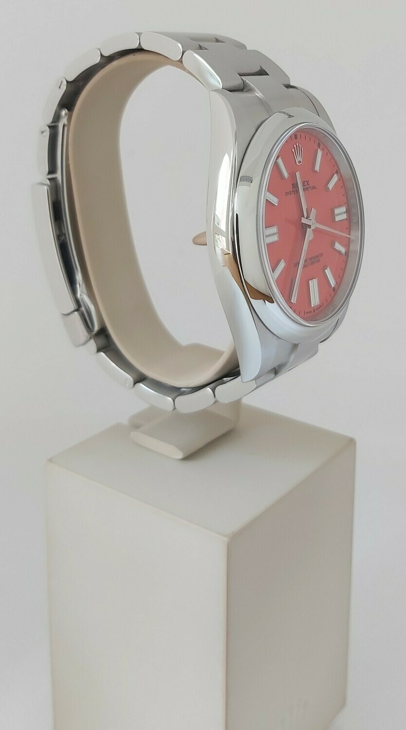 Rolex Oyster Perpetual 41 - 124300 - Coral Red - Full Set
