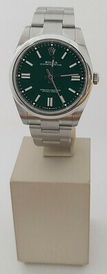 Rolex Oyster Perpetual 41 - 124300 - Green - Full Set