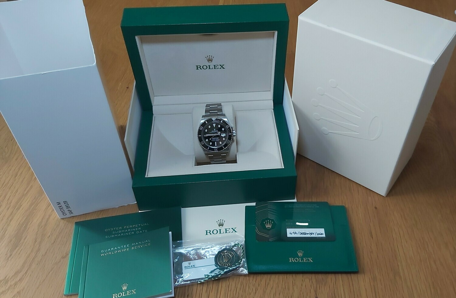 Rolex Submariner 126610LN - Full Set - Dec 2020