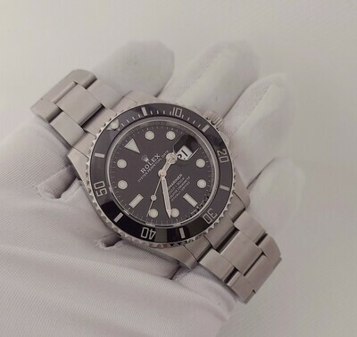 Rolex Submariner 126610LN - Full Set - 2021 - Unworn