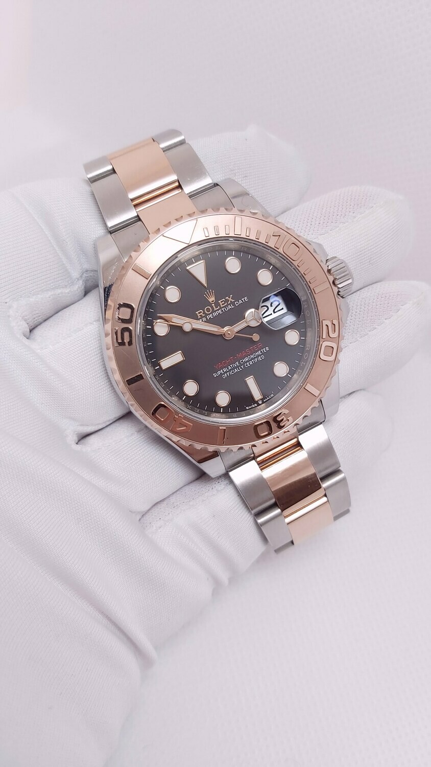 Yacht-Master 40 126621 - Black Dial - 18k Rose Gold &amp; Stainless Steel