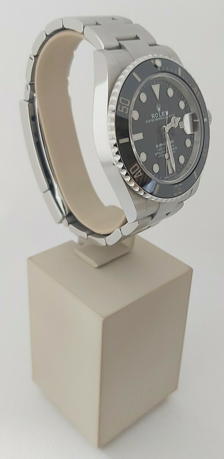 Rolex Submariner 126610LN - Full Set - Dec 2020
