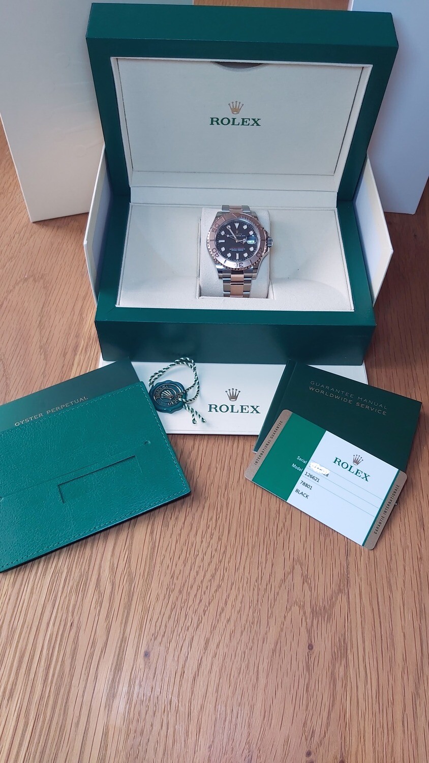 Yacht-Master 40 126621 - Black Dial - 18k Rose Gold &amp; Stainless Steel