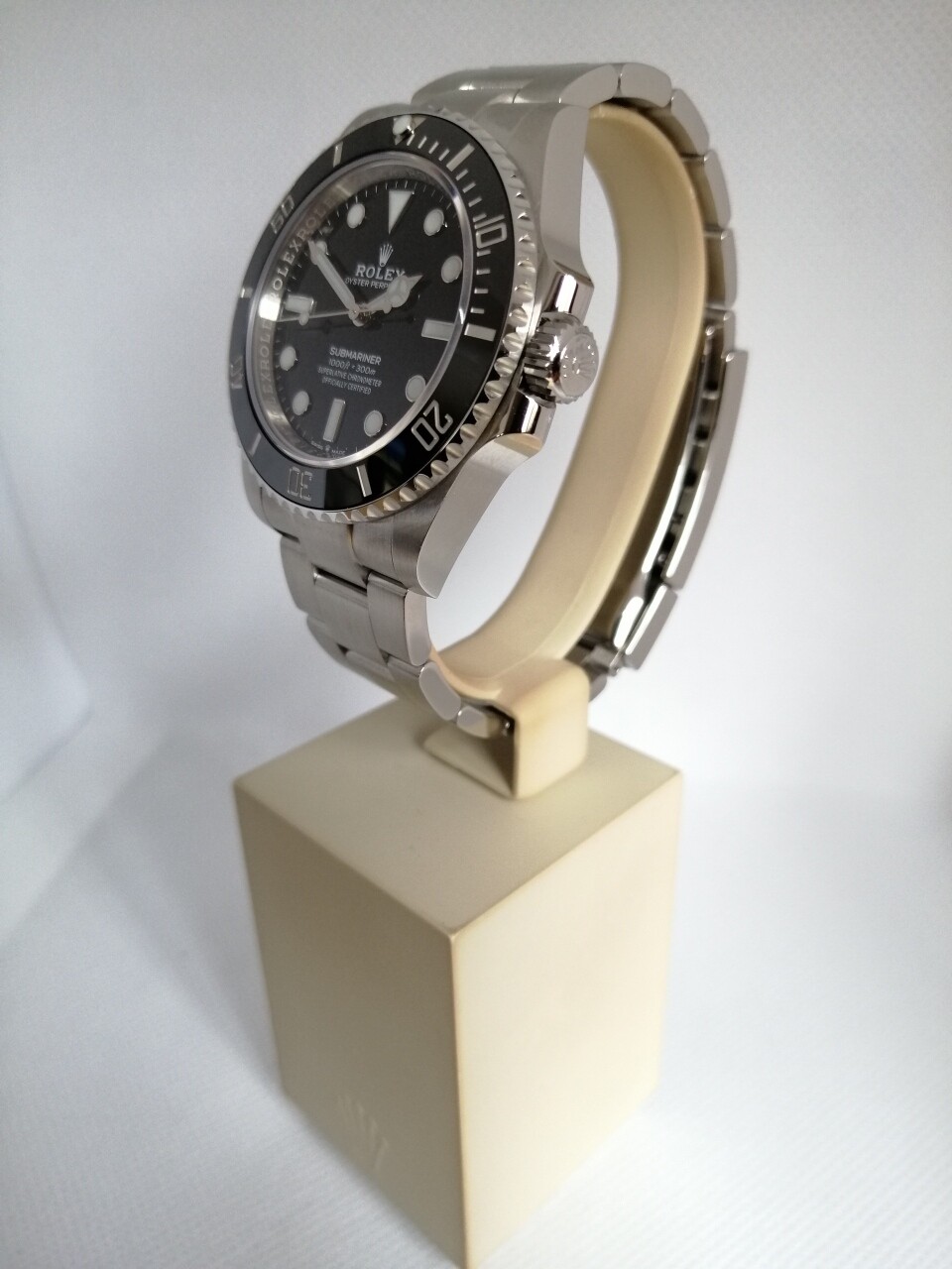 Rolex Submariner 124060 - 2021 Full Set - Unworn
