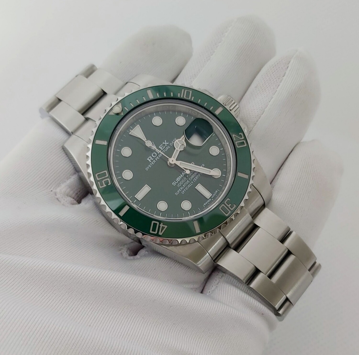 Rolex Submariner 116610LV Hulk - 2016