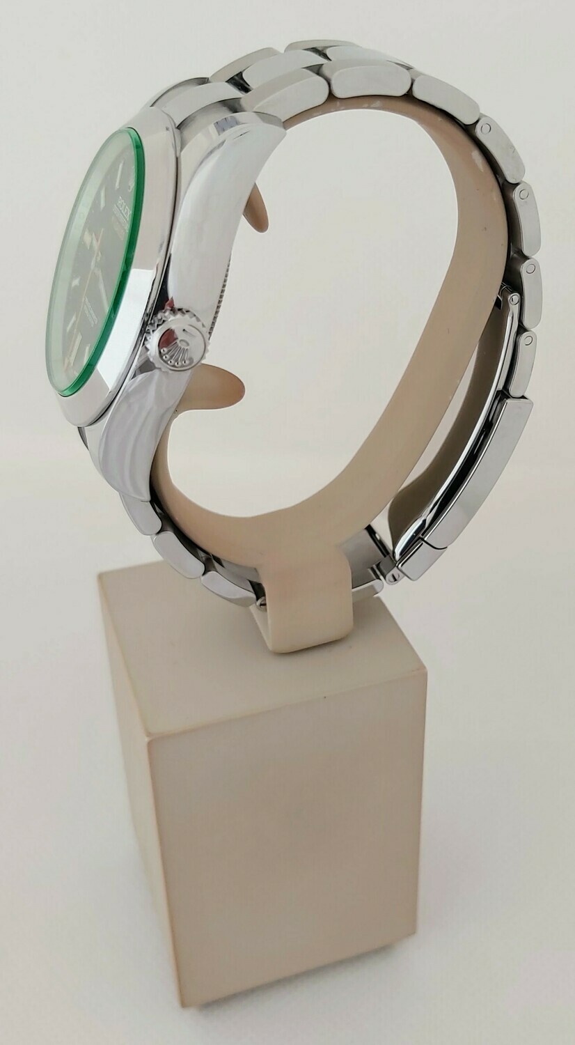 Rolex Milgauss 116400GV, 2020 - Black Dial - Full Set Unworn