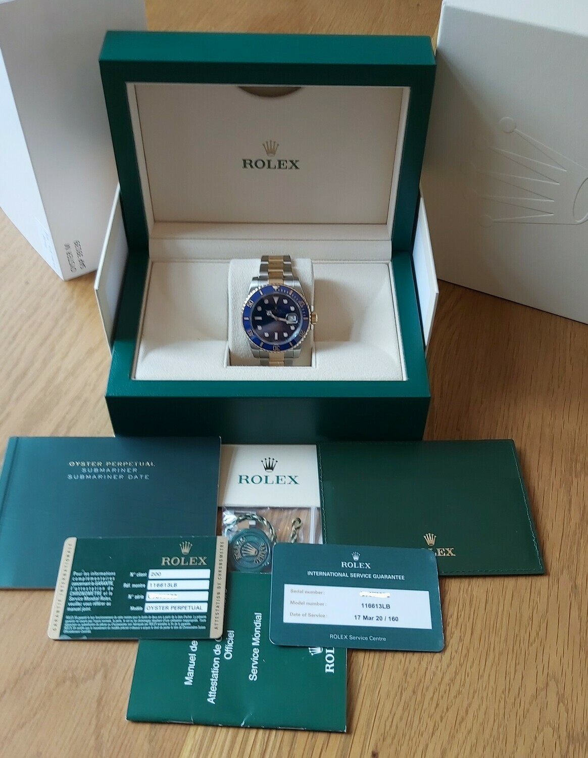 Rolex Submariner 116613LB - 2014 - Full Set - 2020 Rolex Service