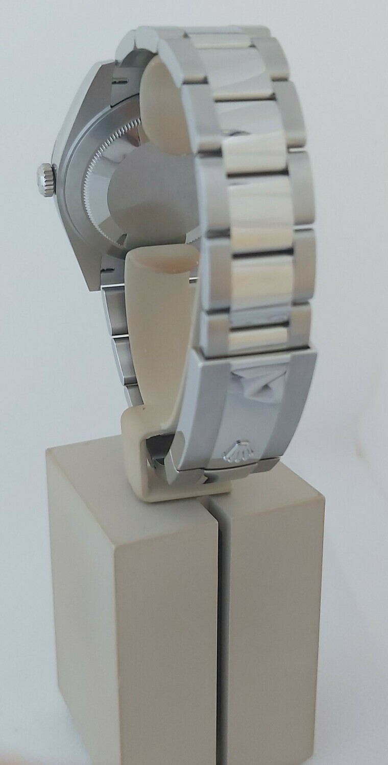 Rolex Datejust 126334 - 41mm Blue Dial - Full Set Dec 2020