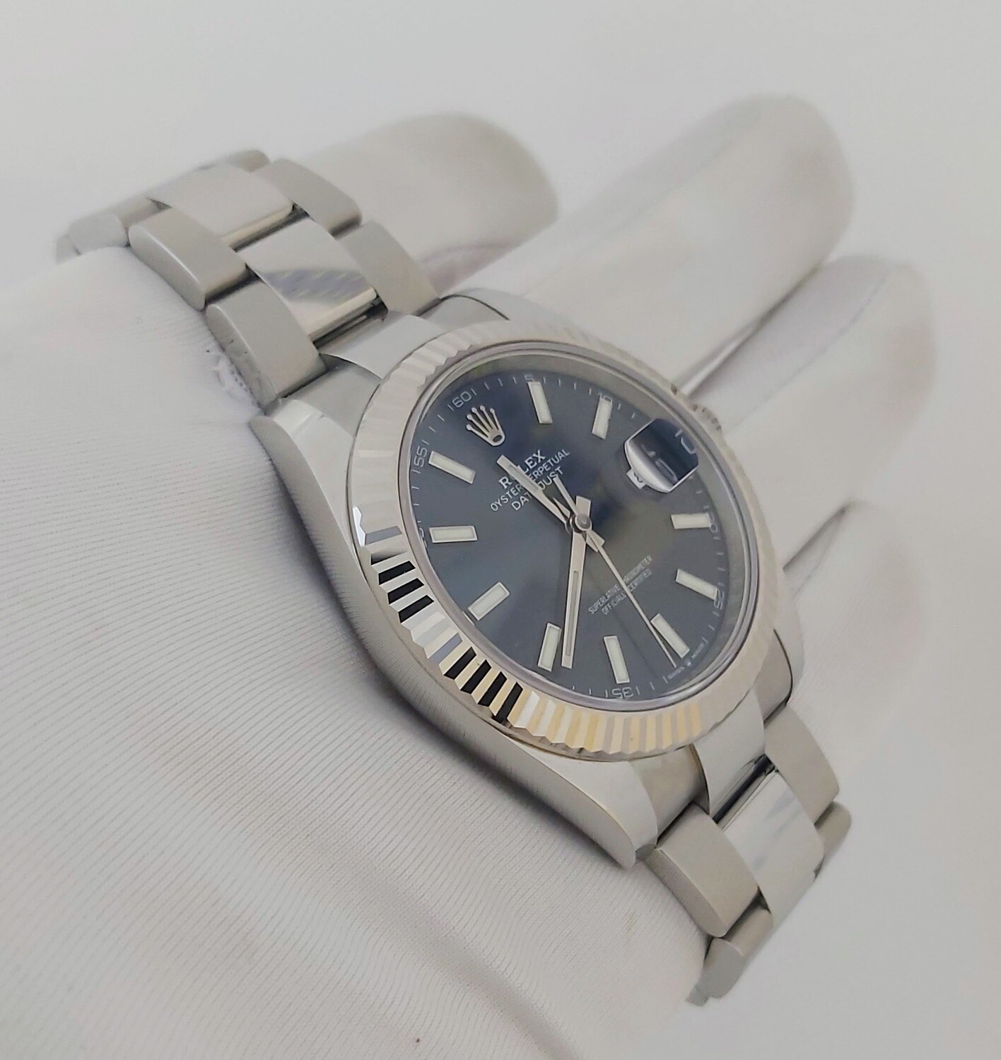 Rolex Datejust 126334 - 41mm Blue Dial - Full Set Dec 2020