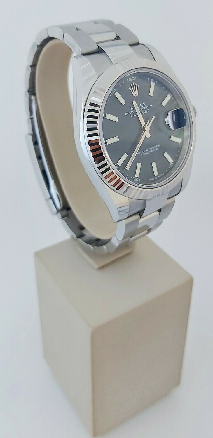 Rolex Datejust 126334 - 41mm Blue Dial - Full Set Dec 2020