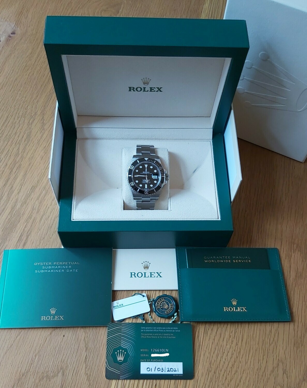 Rolex Submariner 126610LN - 2021 New &amp; Unworn