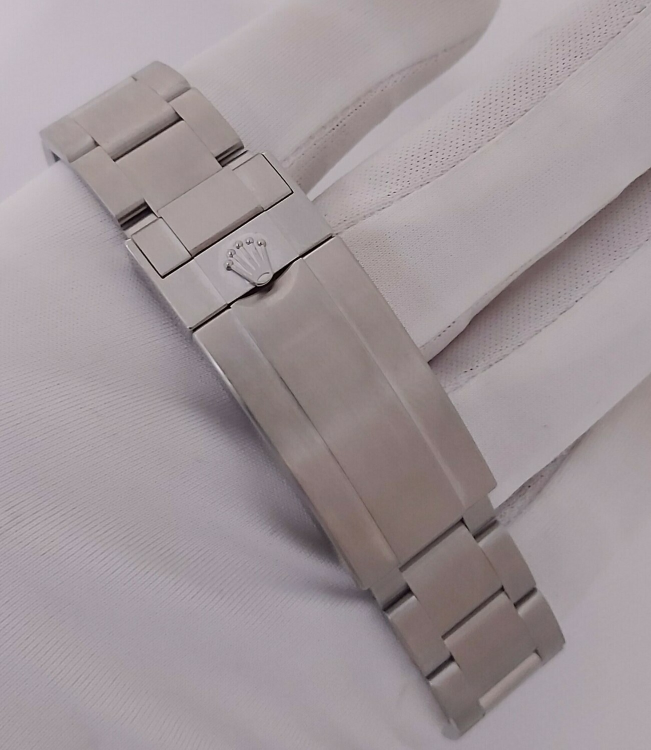 Rolex Submariner 126610LN - 2021 New &amp; Unworn