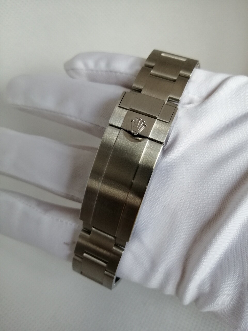 Rolex Submariner 124060, 2021 - New &amp; Unworn