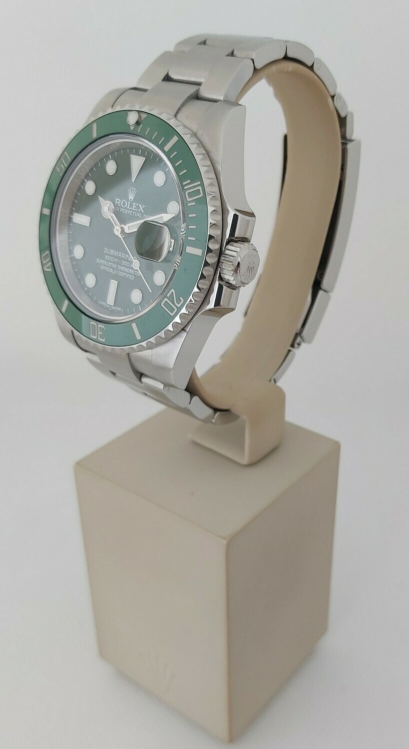Rolex Submariner 116610LV Hulk - 2019 - Full Set - Exceptional Condition