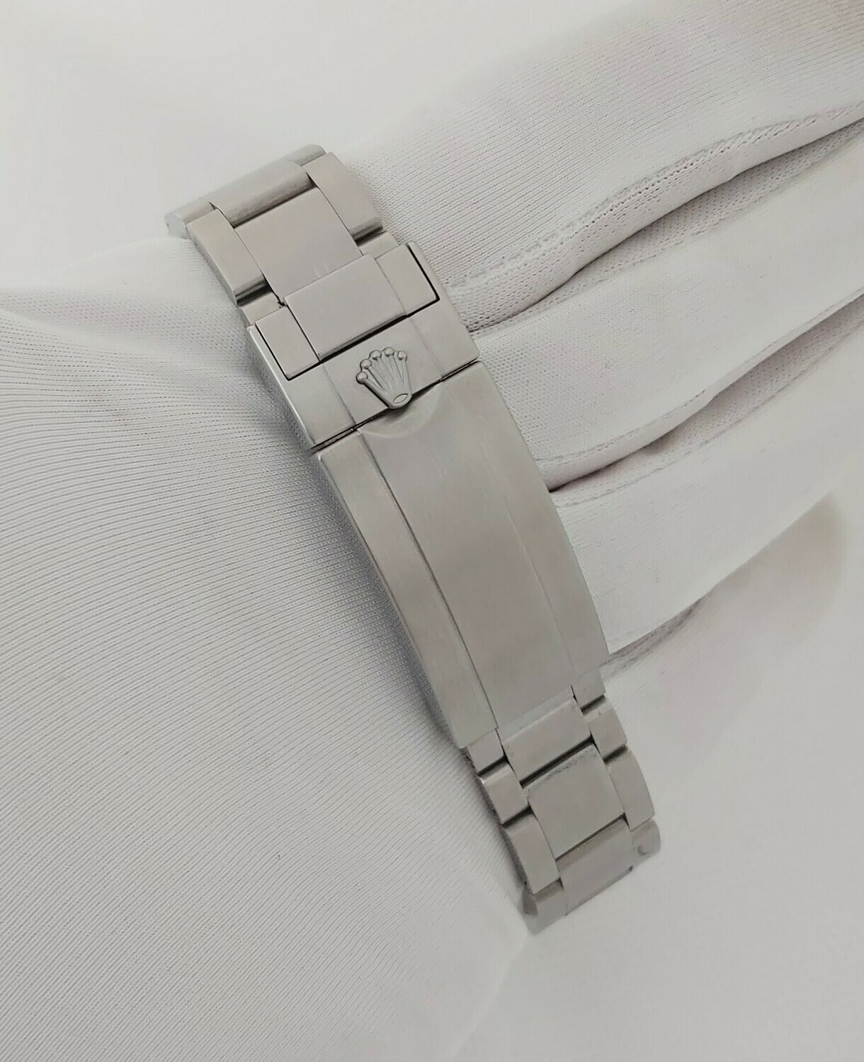 Rolex Submariner 116610LV Hulk - 2019 - Full Set - Exceptional Condition