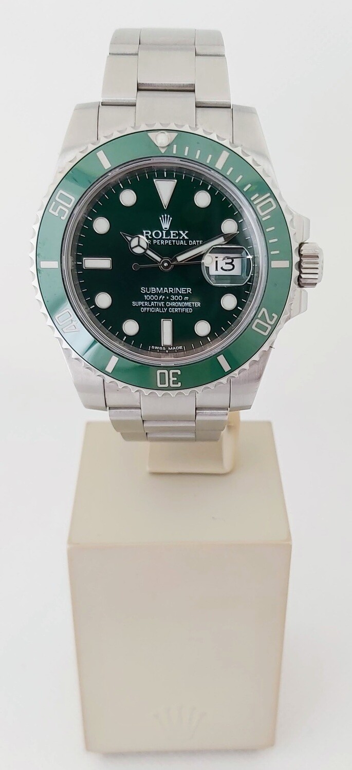 Rolex Submariner 116610LV Hulk - 2019 - Full Set - Exceptional Condition