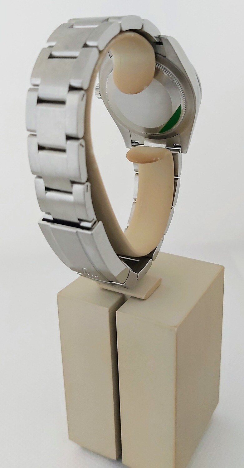 Rolex Oyster Perpetual 124200 - 34mm Blue - 2021 New &amp; Unworn