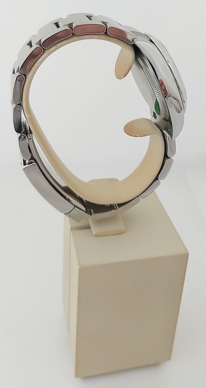 Rolex Oyster Perpetual 124200 - 34mm Blue - 2021 New &amp; Unworn