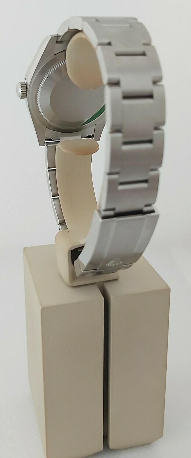 Rolex Oyster Perpetual 124200 - 34mm Blue - 2021 New &amp; Unworn