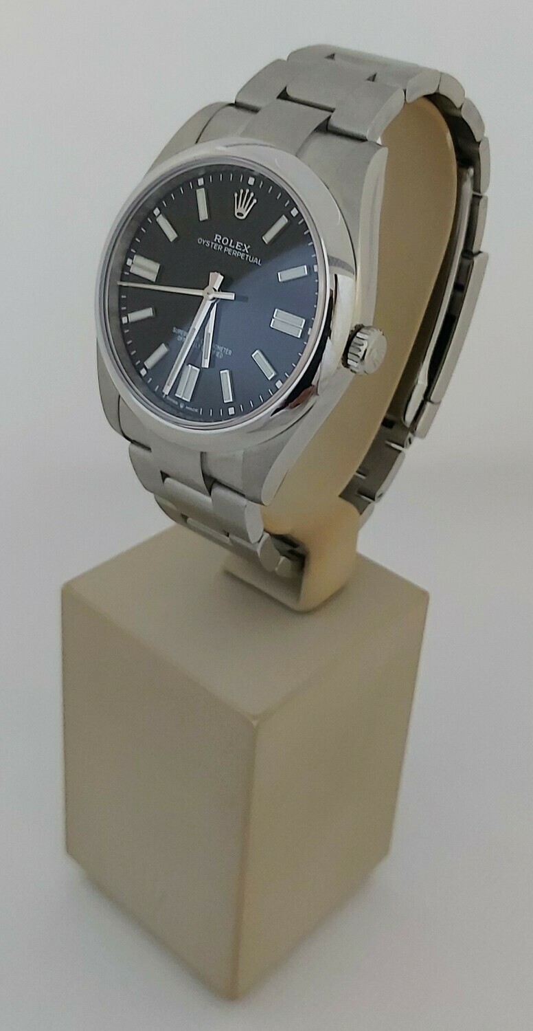 Rolex Oyster Perpetual 41 - Black Dial - 2021 Unworn Full Set