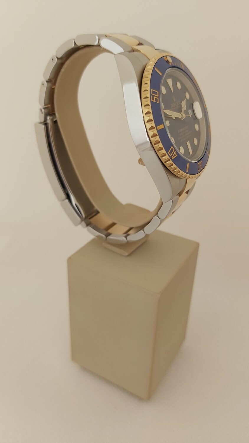 Rolex Submariner 116613LB Bluesy - 2019 - Full Set