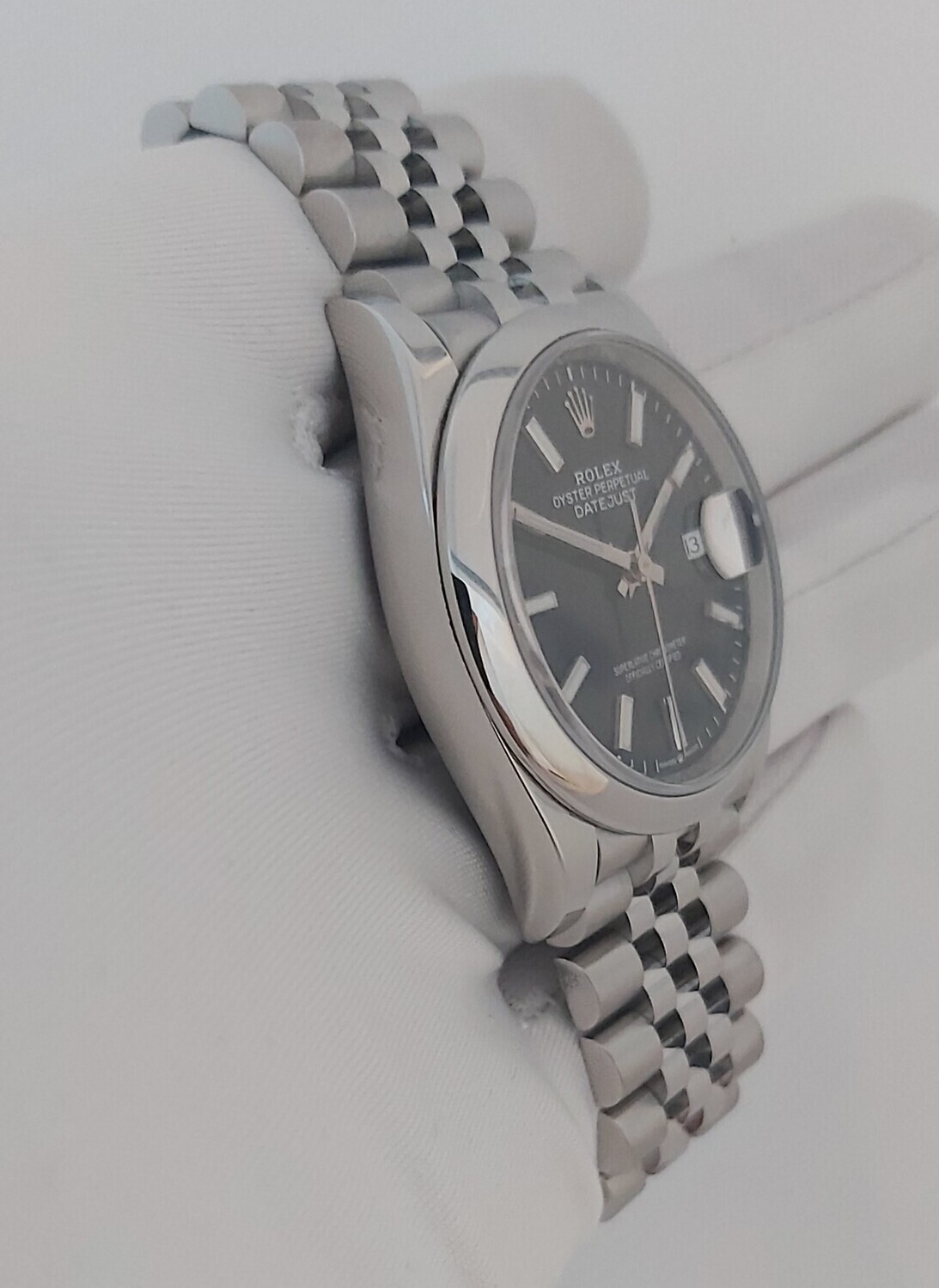 Rolex Oyster Perpetual Datejust 36mm Black 126200 - 2020 Full Set