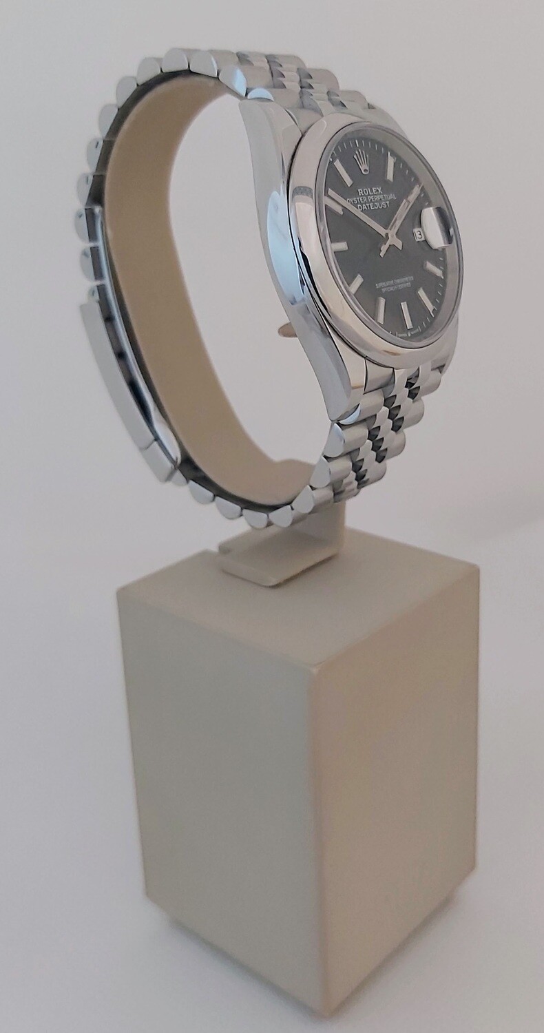 Rolex Oyster Perpetual Datejust 36mm Black 126200 - 2020 Full Set