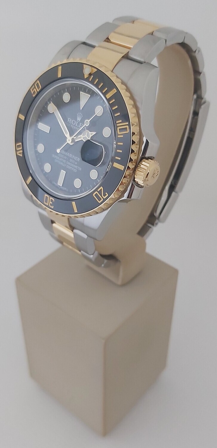 Rolex Submariner 116613LN - 2015 Full Set