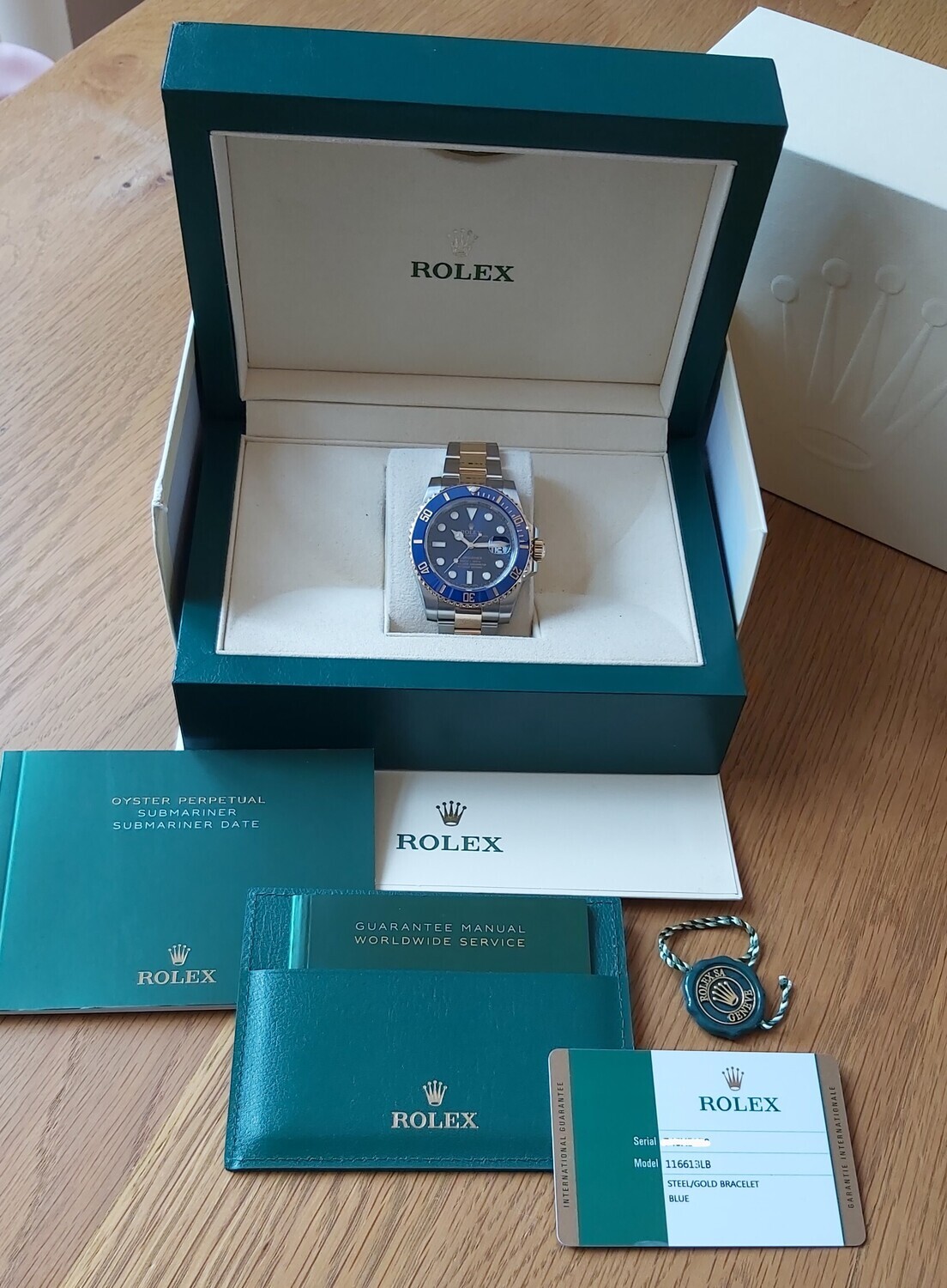 Rolex Submariner 116613LB - 2015 - Full Set