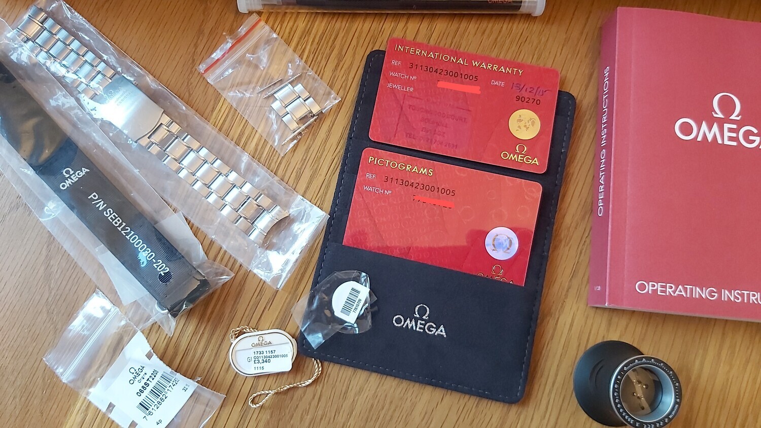 Omega Speedmaster Professional Moonwatch 311.30.42.30.01.005 - 2015 Full Set