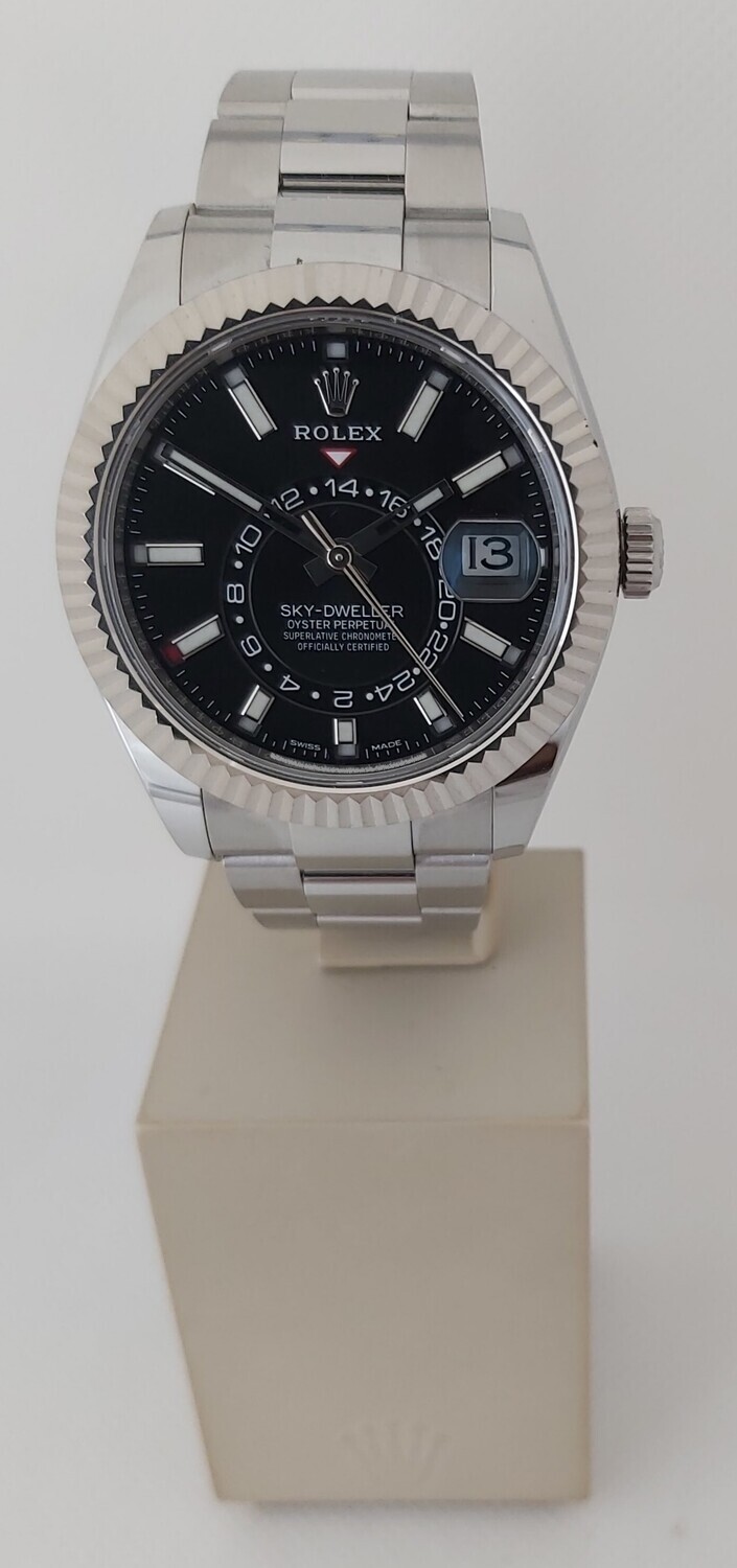 Rolex Sky Dweller 326934 - 2021 - Black Dial - Full Set - Excellent Condition