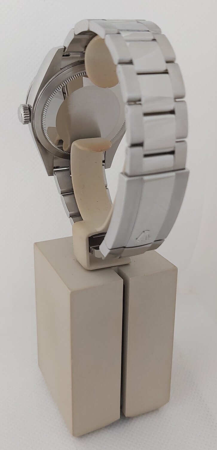 Rolex Sky Dweller 326934 - 2021 - Black Dial - Full Set - Excellent Condition