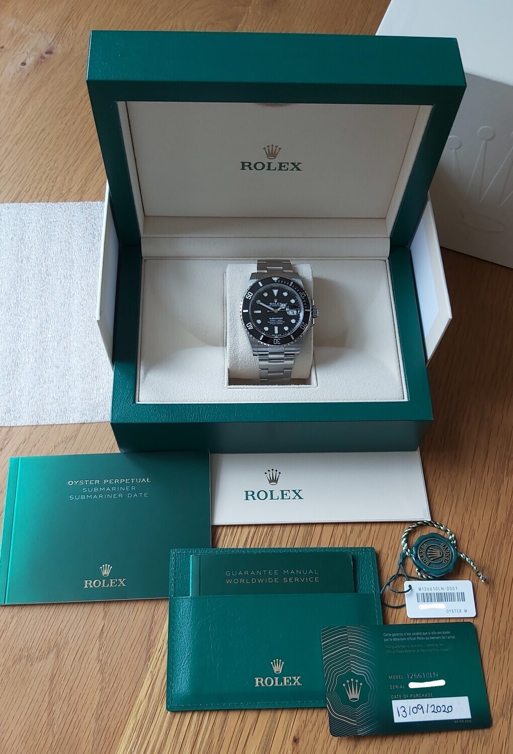 Rolex Submariner 126610LN - 41mm 2020 - Full Set