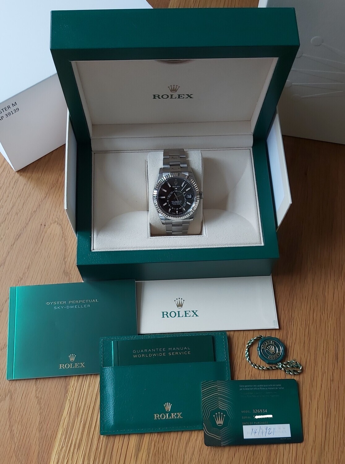 Rolex Sky Dweller 326934 - 2021 - Black Dial - Full Set - Excellent Condition