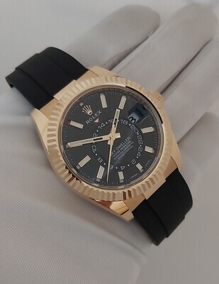 Rolex SkyDweller 326238 - New &amp; Unworn 2021 - 18K Gold - Full Set