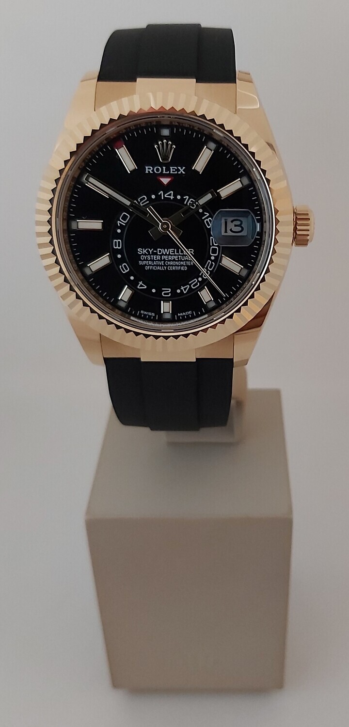 Rolex SkyDweller 326238 - New &amp; Unworn 2021 - 18K Gold - Full Set