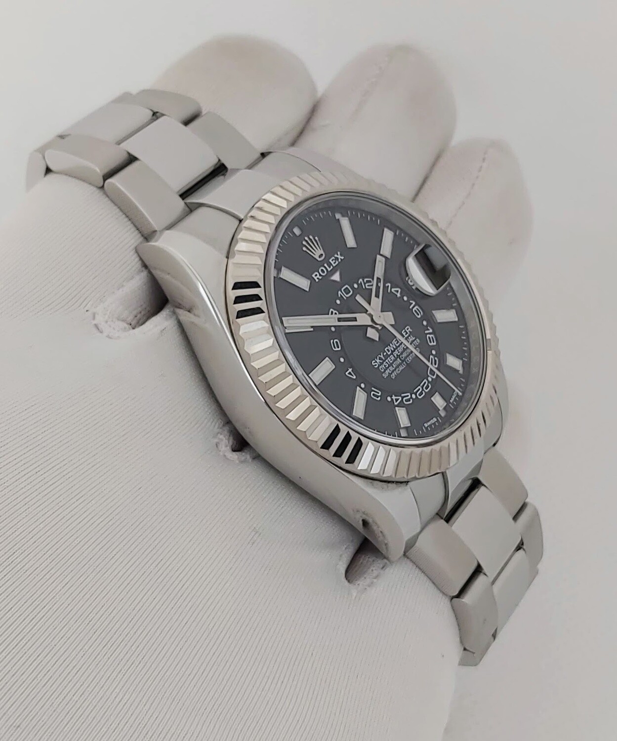 Rolex Sky Dweller 326934 - 2019 - Black Dial - Full Set - Excellent Condition