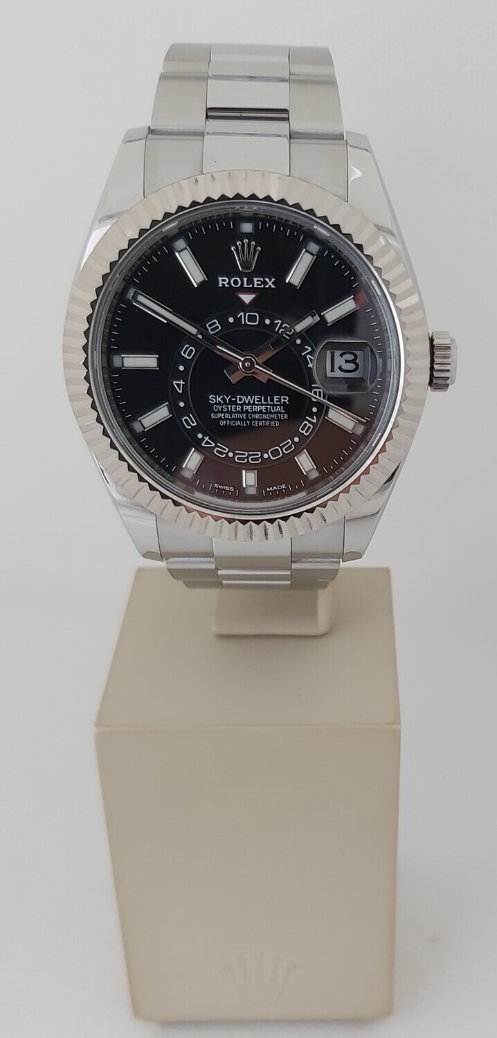 Rolex Sky Dweller 326934 - 2019 - Black Dial - Full Set - Excellent Condition