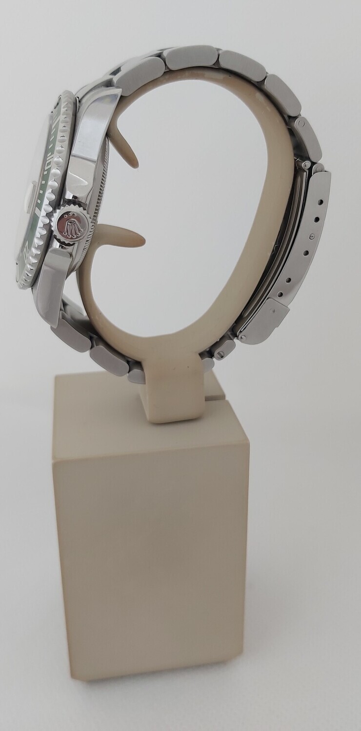 Rolex Submariner 16610LV Kermit - 2008 Full Set