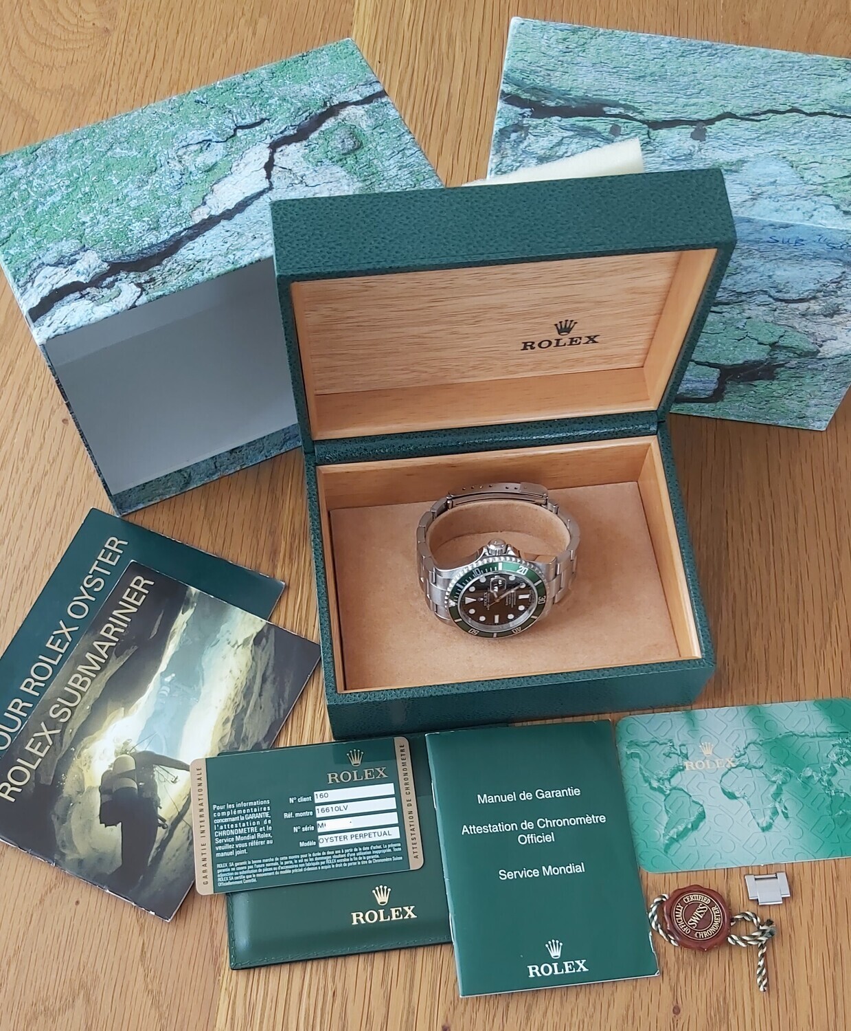 Rolex Submariner 16610LV Kermit - 2008 Full Set