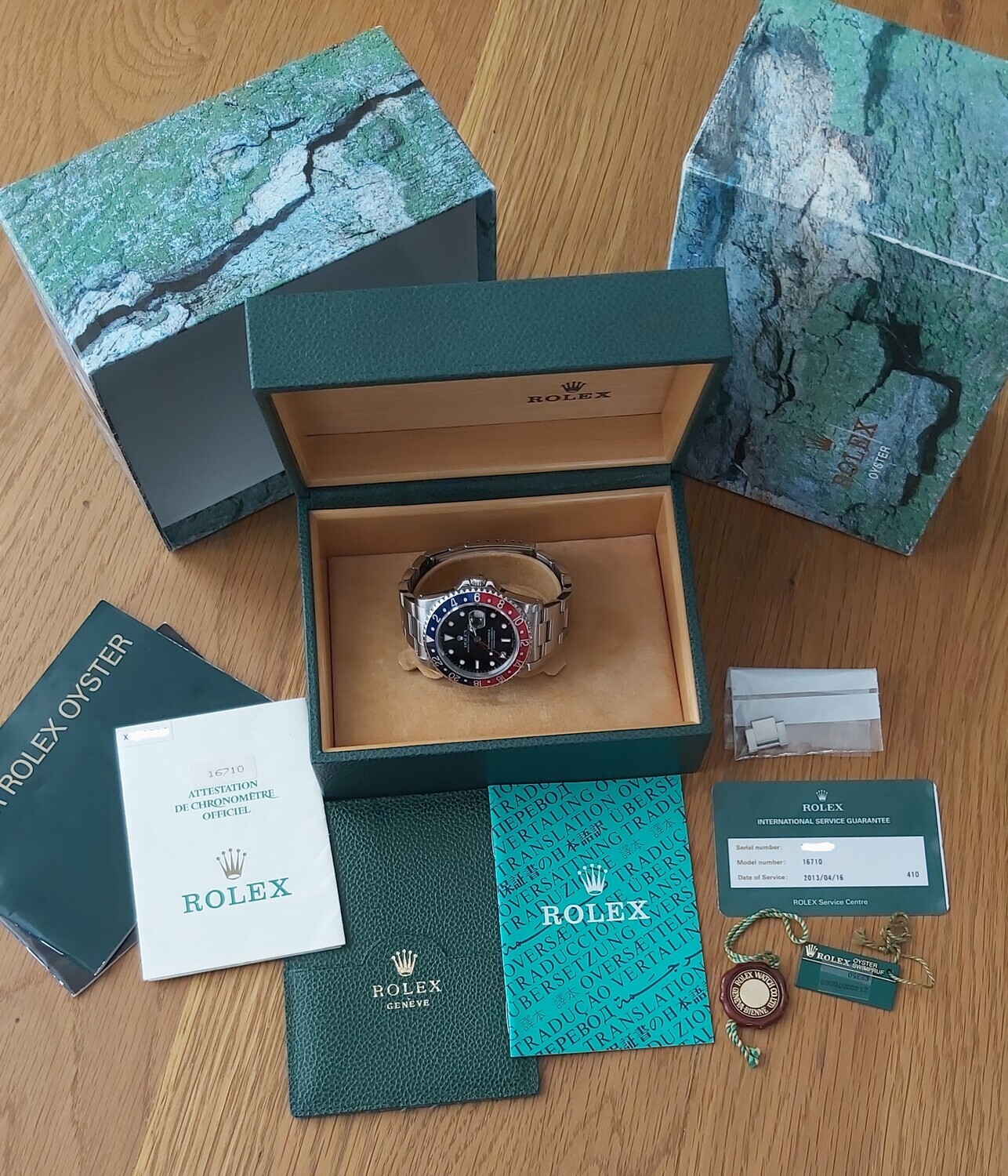 Rolex GMT Master II 16710 &#39;Pepsi&#39; - Full Set with Rolex Service