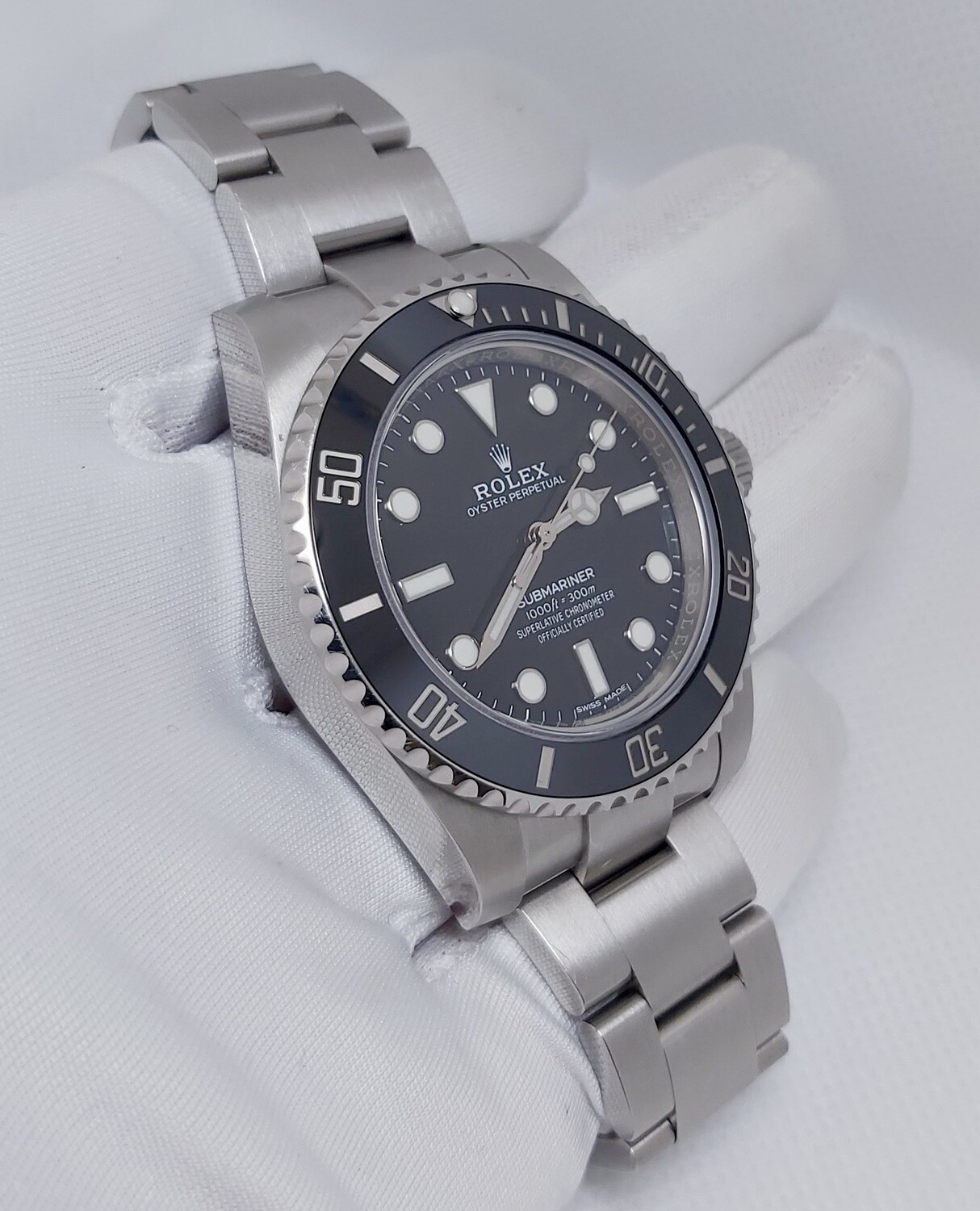 Rolex Submariner 114060, 2020 - Full Set - New Style Card