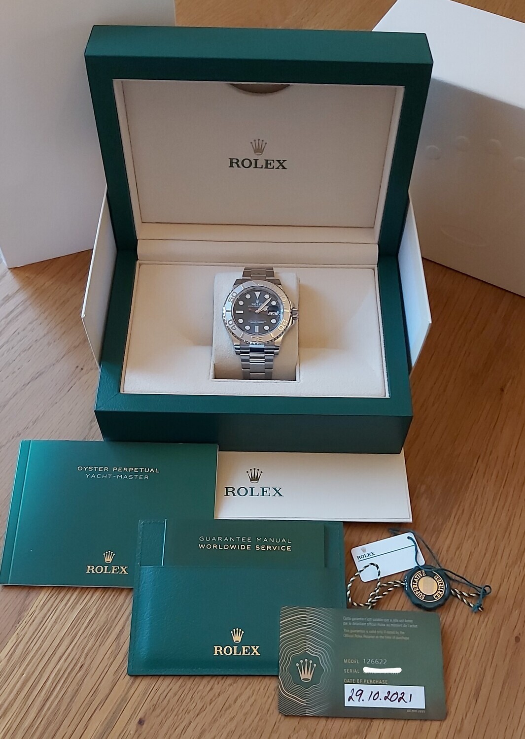 Brand New Unworn 2021 - Rolex Yachtmaster 40mm 126622 - Blue Dial - Full Set