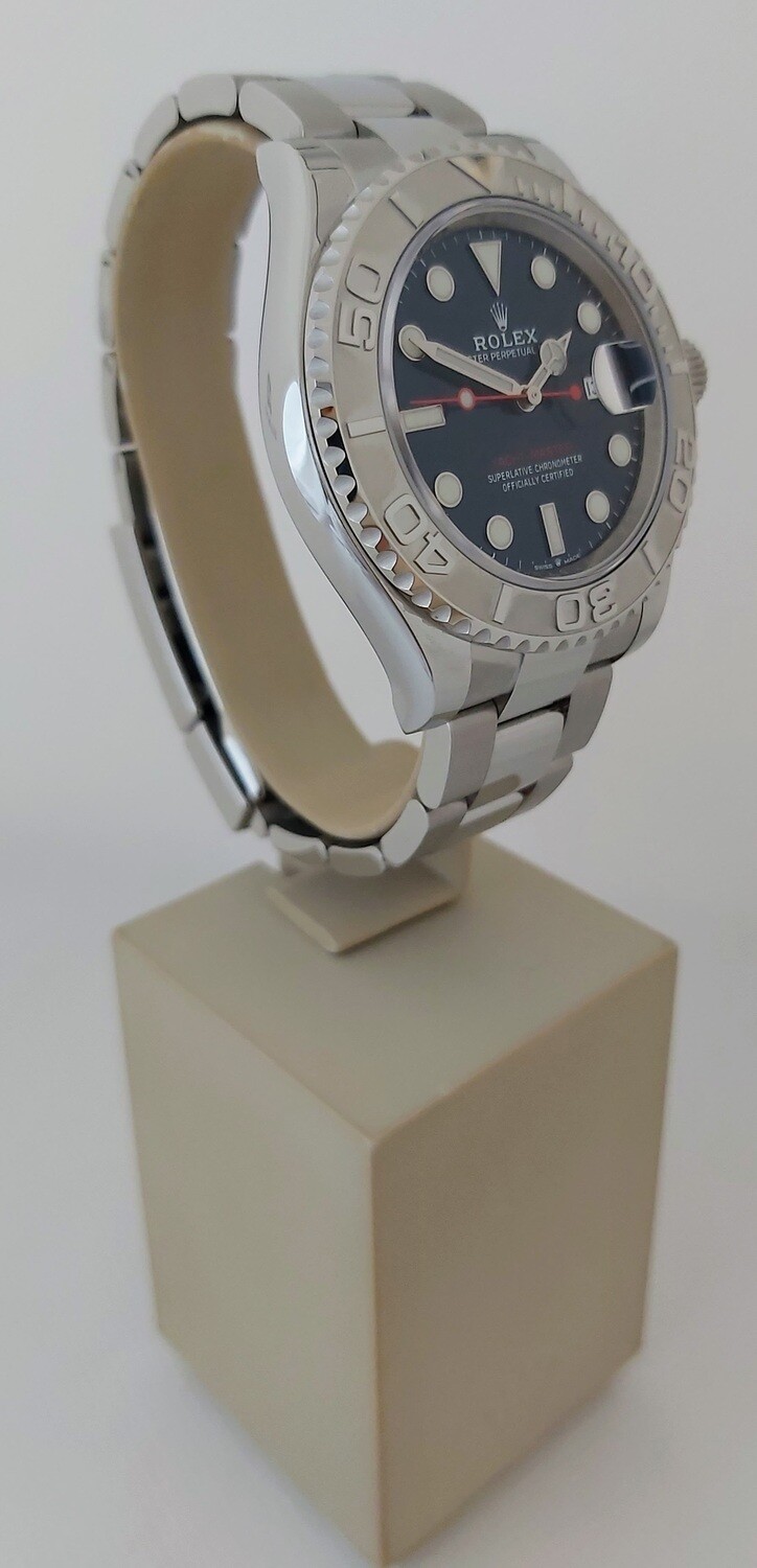 Brand New Unworn 2021 - Rolex Yachtmaster 40mm 126622 - Blue Dial - Full Set