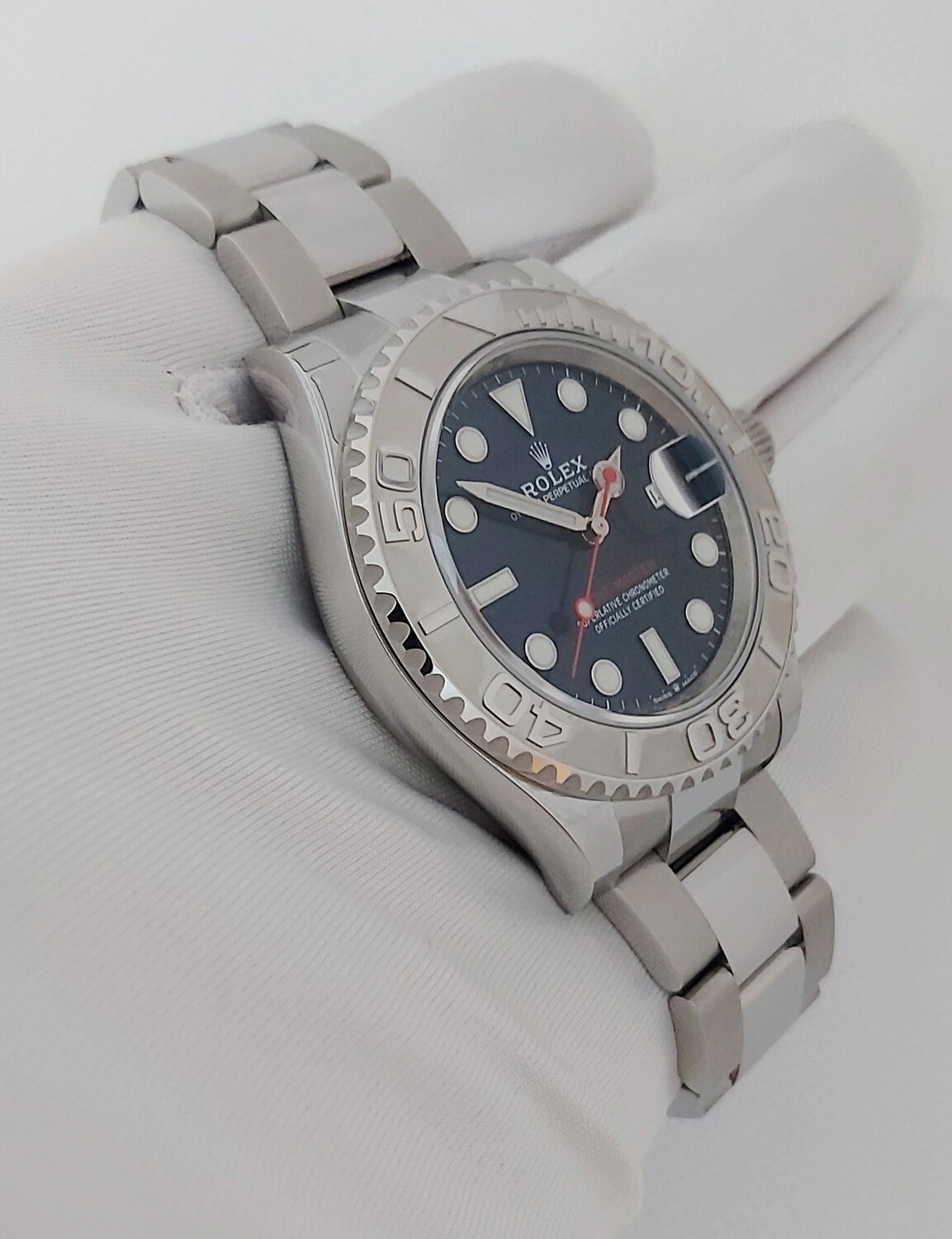 Brand New Unworn 2021 - Rolex Yachtmaster 40mm 126622 - Blue Dial - Full Set
